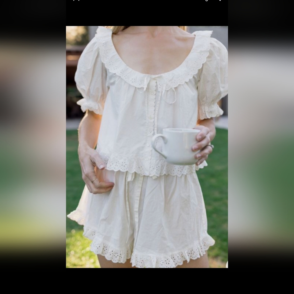 SEARCHING FOR ISO DOEN lazuli top & enna shorts